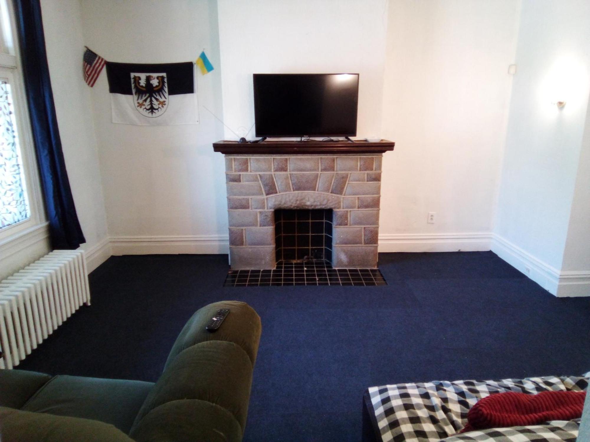 A Cozy Bedroom For You To Relax Pittsburgh Exterior foto